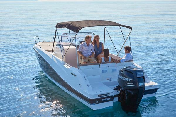 Barco Quicksilver 675 sundeck ideal para la pesca