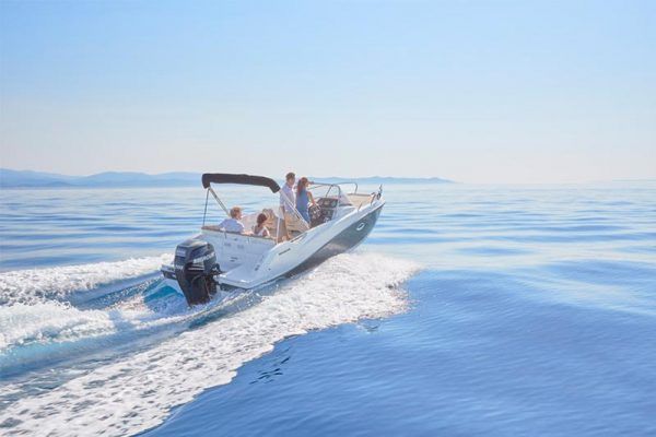 Barco Quicksilver 675 sundeck