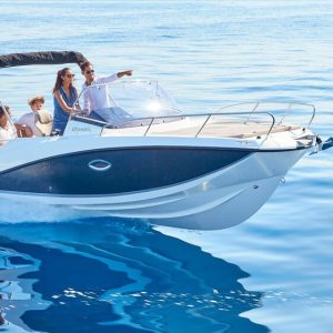 Quicksilver Activ 675 Sundeck with Mercury F150 engine